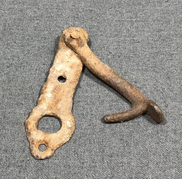 Antique Hand Made Wrought Iron Forged Door Latch Lock Primitive Estate Find