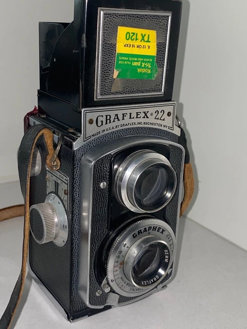 Graflex 22 Graphex Camera Model 400 Early 1950s f3.2/83mm Lens Vintage 6X6