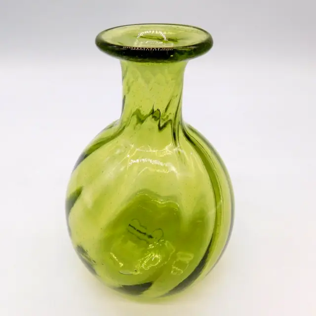 Vintage Virginia Hand Blown Green Swirl Art Glass Bud Vase 4.75"