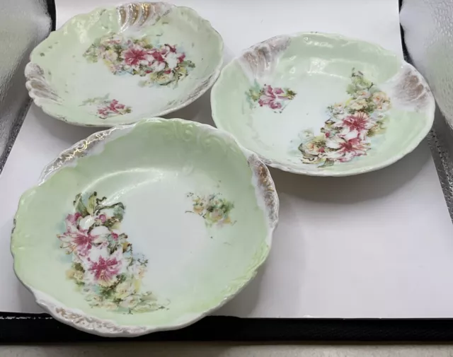 Set of 3 VTG Bone China Plates Dishes Floral Gold Trim Cottagecore Shabby Chic