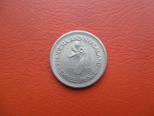 Rhodesia & Nyasaland - 1955 - three pence                         (ref  422)