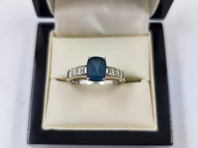 9ct White Gold Ring Blue Topaz & Diamond Size U Hallmarked Lovely