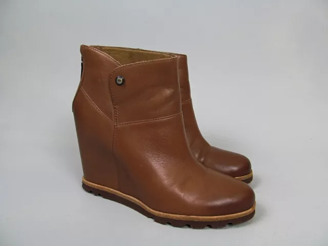 UGG Amal Womens 7 Chestnut Brown Leather Wedge Ankle Boots 1013031