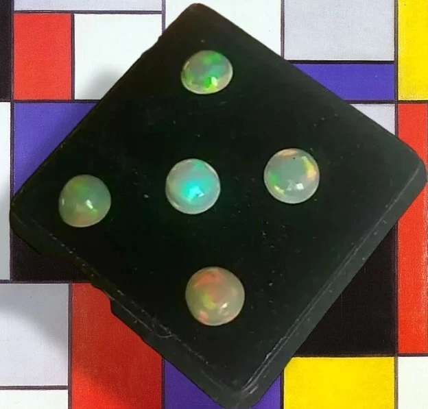 Opale multi-flash☆1,90ct☆wello☆ 100%Naturel☆x5pcs☆ Cabonchon 5x5mm☆