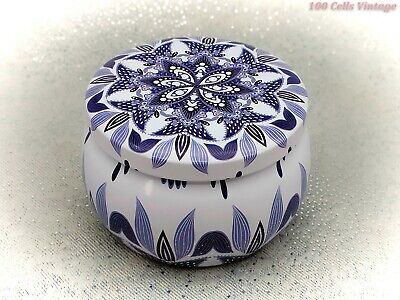 Blue and White Floral Colourful Collectable Tin Trinket/Jewellery/Pill Box-8cm