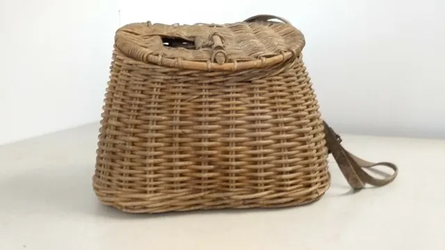 ANTIQUE FISHING CREEL with Shoulder and Chest Straps Wicker Weave Very Nice  $39.99 - PicClick
