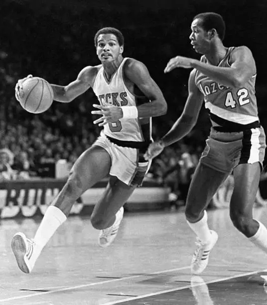 Marques Johnson Of The Milwaukee Bucks 1970s Old Basketball Photo