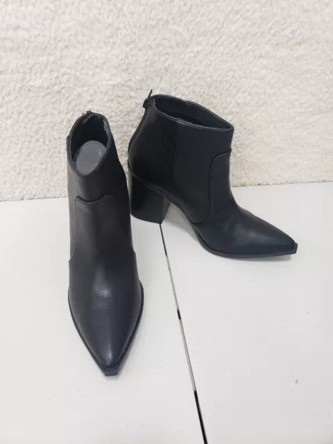 Steve Madden Calibrate Boots Women 10 Black Leather Zip Up Block Heels Booties