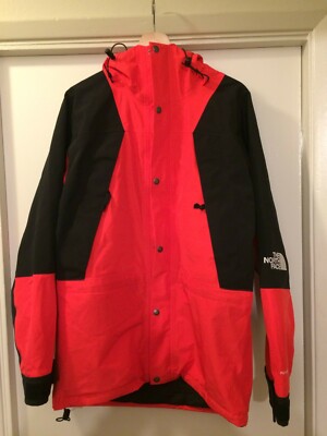 NORTH FACE BLACK Label 1985 Saisonnier 