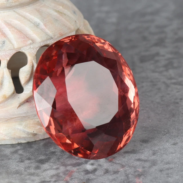 Changement de couleur - Alexandrite - 1.23 ct