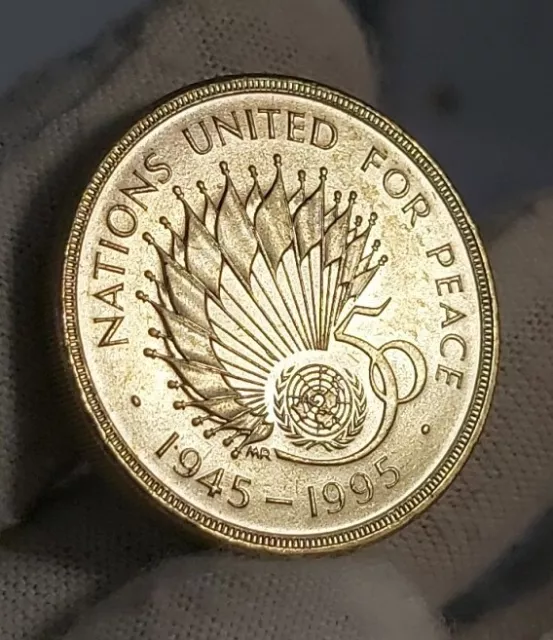 Scarce Limited Edition 1995 Royal Mint £2 Coin. 50 Years of Peace. 5