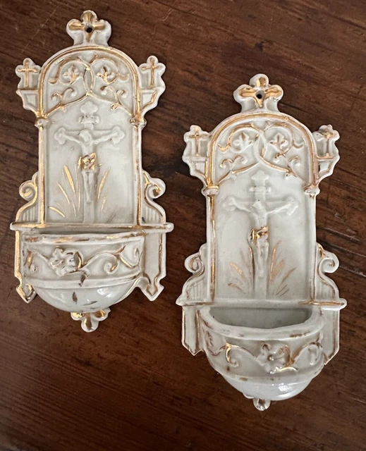 Antica coppia acquasantiere  -Font - Benitier in porcellana- Crocifissione