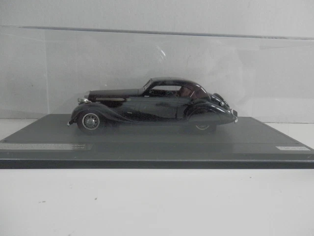VOLVO: A rare 1:43 scale RobEddie Models (Brooklyn Models) 1950 Volvo