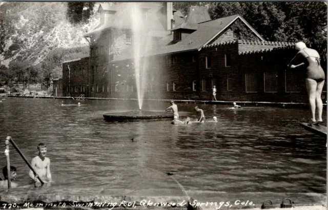 Glenwood Springs, Colorado - Mammoth Swimming Pool - Real Photo Postcard