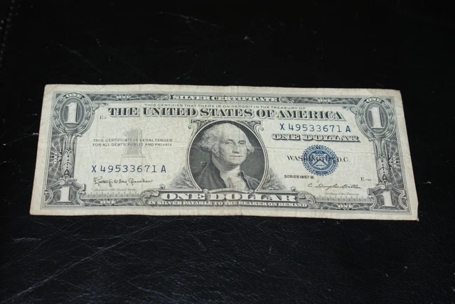 Five  1957B Circulated $1 Dollar Silver Certificate Blue Seal Notes 7