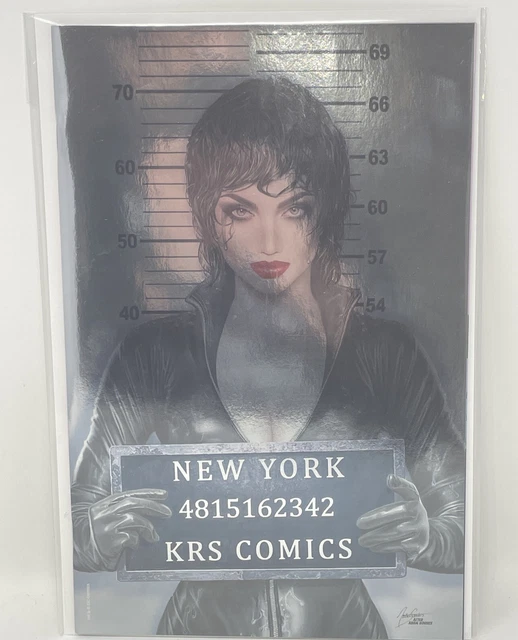 Catwoman 47 Natali Sanders Nycc Exclusive Foil Virgin Variant Comicbook