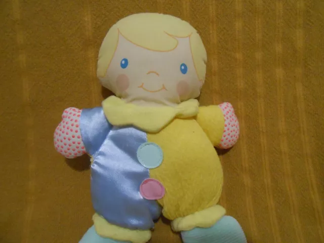 Peluche poupée Lapin bleu noeud jaune Cabbahge Hasbro