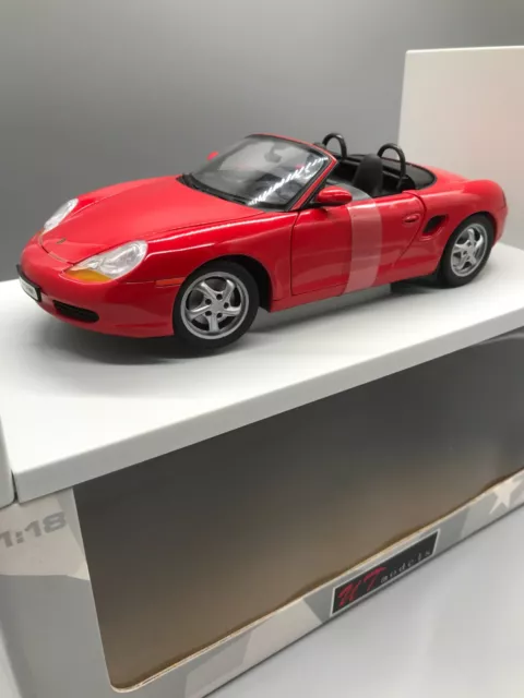 Modellautos 1:18 UT Models Porsche Boxster 986 1996 mit OVP