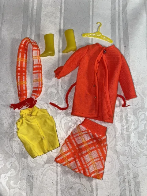 Vintage Barbie Anti-Freezers #1464 Orange Jacket Skirt Boots Scarf 1970 Complete