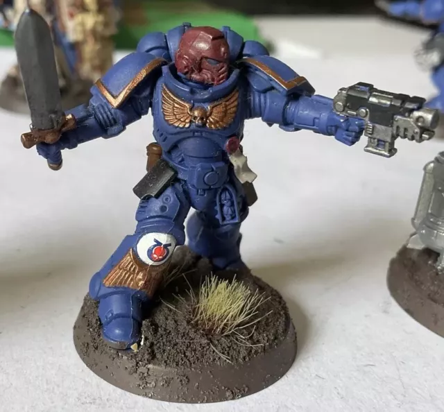 Warhammer 40K - Primaris Space Marines Ultramarines - Lieutenant (R79) Exc