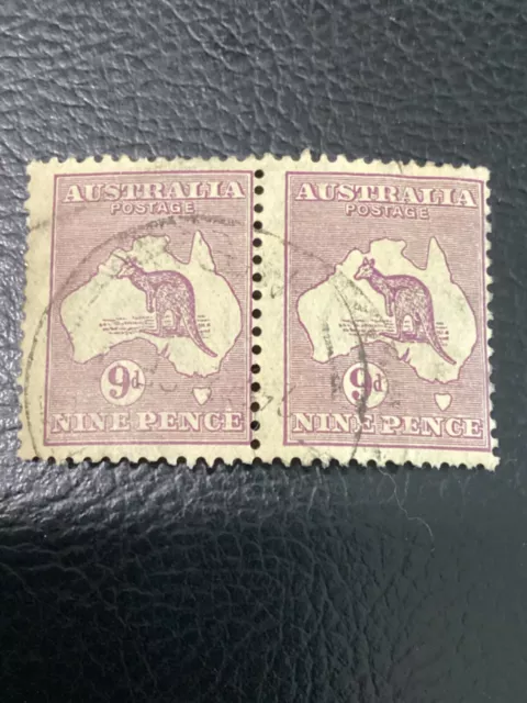 Australia 1931-36 Kangaroo 9d violet pair Used
