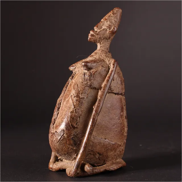 13125 Dogon Bronzfigur mit eingefasstem Stein Mali