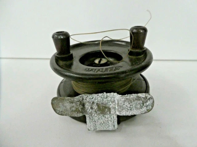 Vintage brown bakélite alpha fishing reel made in australia