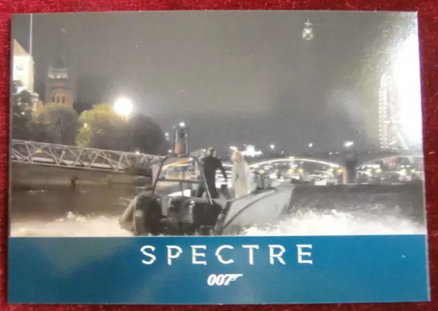 JAMES BOND - SPECTRE - Card #071 - Bond Shoots Down Helicopter - Rittenhouse