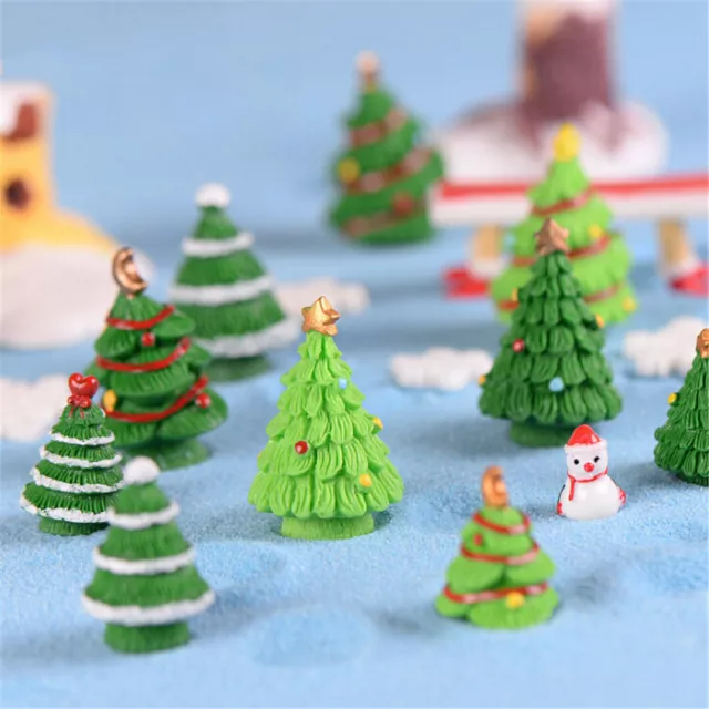 2XChristmas Tree Miniature Figurine Dollhouse Garden Decor Micro Landsc.P2