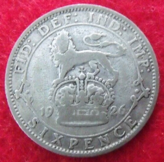 1926 GEORGE V SILVER SIXPENCE  ( 50% Silver )  British 6d Coin.   329