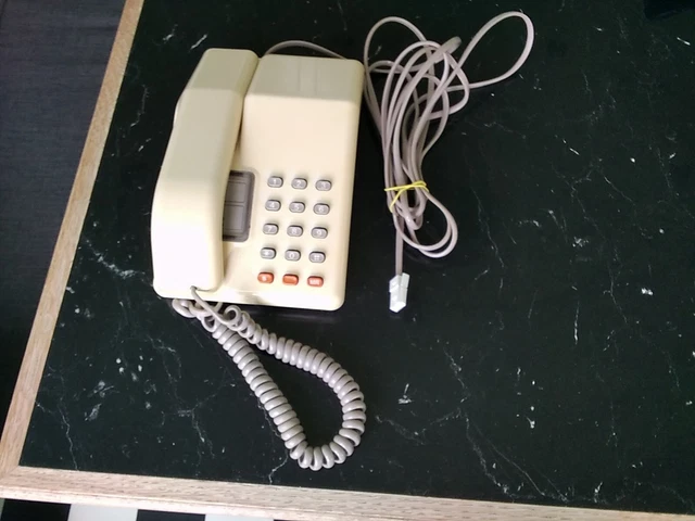 VINTAGE BT VISCOUNT Push Button Land Line Telephone. Working. See Notes ...