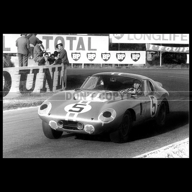 1964 Photo A.028768 SHELBY COBRA DAYTONA LEAP-GURNEY CUT 24 H LE MANS