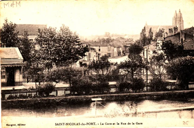 Cpa Saint Nicolas Du Port La Gare Et Rue De La Gare