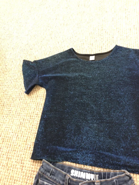 Pacchetto vestiti bambina età 7 anni blu reale scintillante top, denim skinny 2
