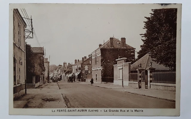 CPA-45-LOIRET-LA FERTÉ-SAINT-AUBIN-LA GRANDE Rue et la Mairie,voyagé