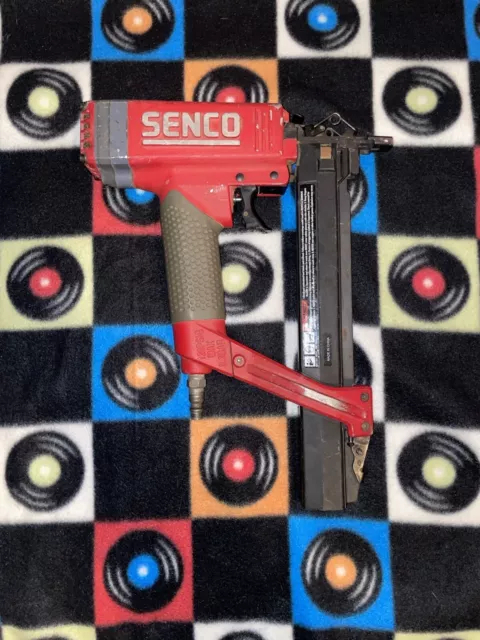 SENCO SLS20XP-L Gauge 1/4 Crown Stapler - Gray/Red (490107N)