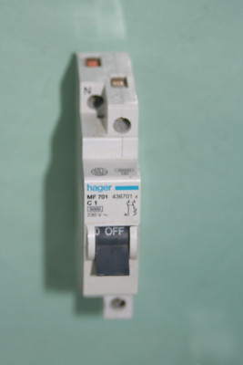 Lot de 2 disjoncteurs Hager Bornes décalées MJ710 440710 
