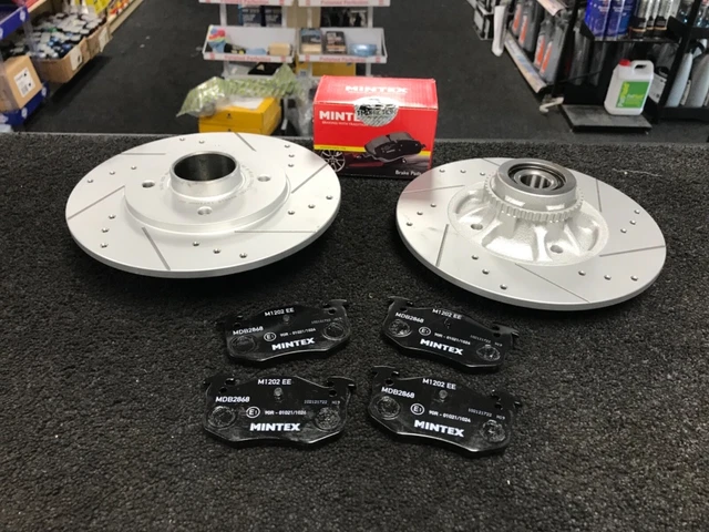 E.Approved Rear Brake Discs & Pads Kit For Renault Clio MK3 RS 197 – Cross Drilled & Grooved