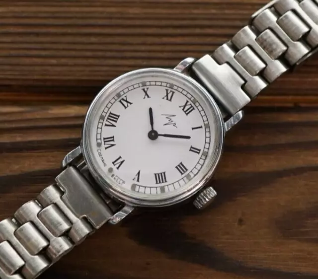 Vintage Small Ladies Watch Luch 1801.1.K1 Mechanical Watch Soviet Watch USSR