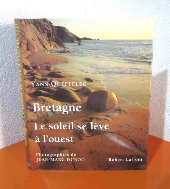 BRETAGNE. LE SOLEIL se lève a l