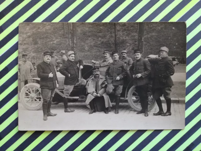 Carte Photo AUTOMOBILE VOITURE CAR CARRIAGE MILITAIRES 13 sur casquette