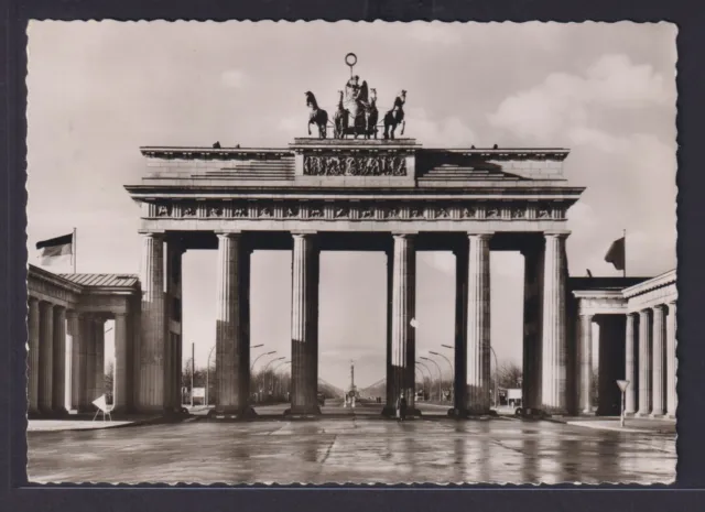 Ansichtskarte Berlin Brandenburger Tor Verlag Hans Andres Berlin Stempel Berlin