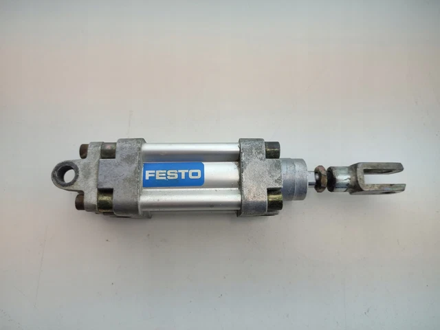 Cilindro pneumatico FESTO DNSU-32-20-PPV-A158000 / #A O1TA 7640