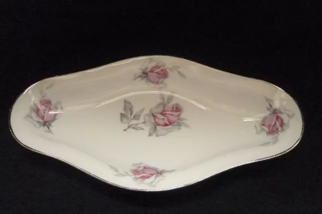 Ravier petit plat porcelaine de Limoges, décor de roses Art Déco, French vintage