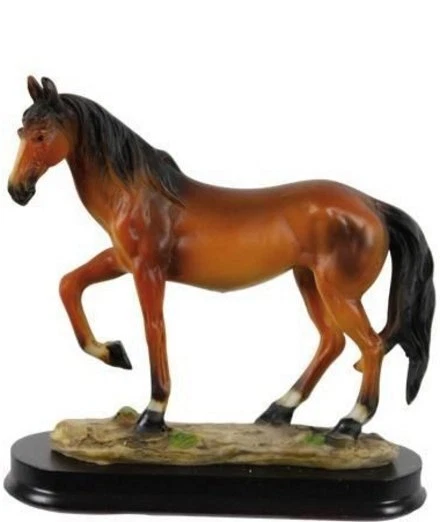 Statue cheval modèle Sauro en matière synthétique Horses