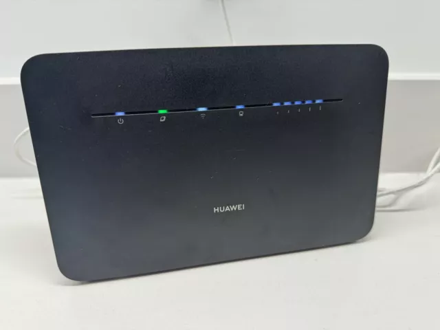 UNLOCKED HUAWEI B535-235 CAT7 300Mbps 4G/LTE WIFI ROUTER BLACK. Good Condition