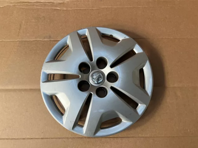 VAUXHALL INSIGNIA 2008 2017 Genuine 16 Steel Wheel Trim Cap R16