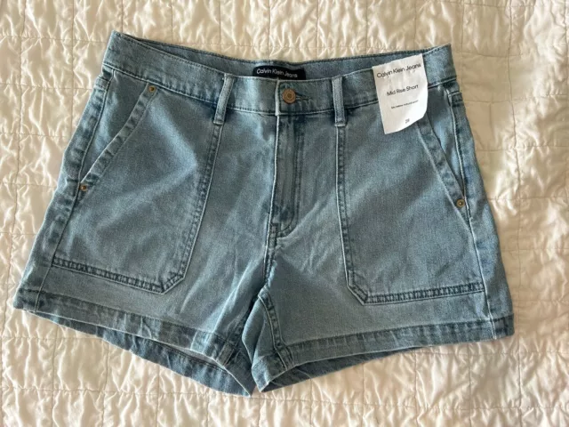 NWT New Calvin Klein Jeans Size 28 Women Shorts Mid Rise Denim Light Wash