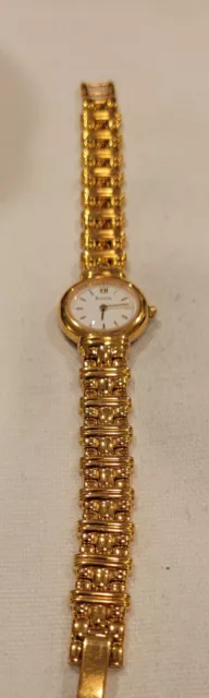 Womens Bulova Gold Tone Bracelet Watch Pre-owned New Battery