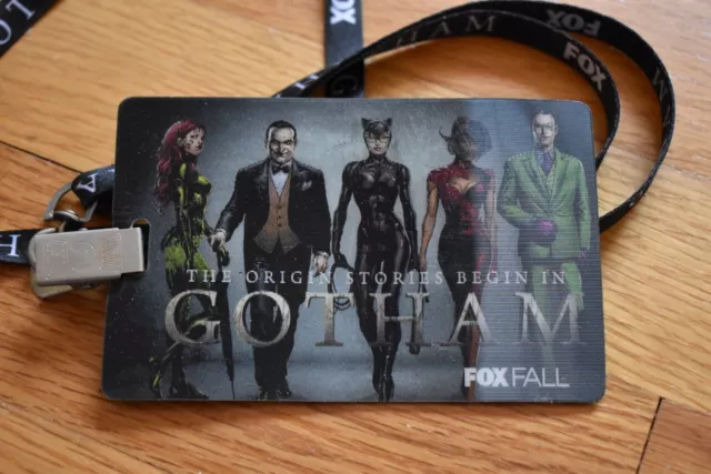SDCC Comic Con 2014 EXCLUSIVE FOX Gotham Lanyard Lenticular card BATMAN PENGIUN